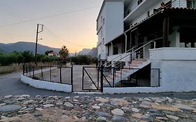 Thassa Beach Apartment No1